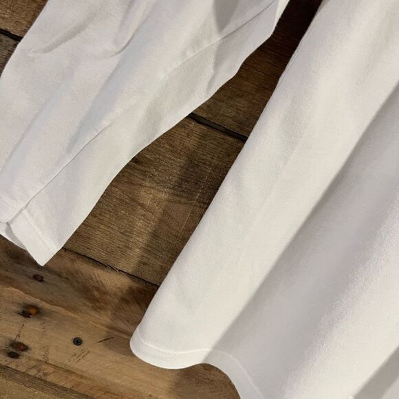 AVID white long sleeve fishing T - M - 🙂3/$15 - Picture 2 of 9